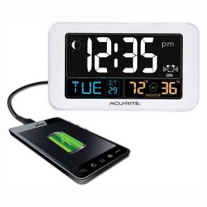 AcuRite Intelli-Time Alarm Clock with USB Charger, Indoor Temperature and Humidity (13040CA)